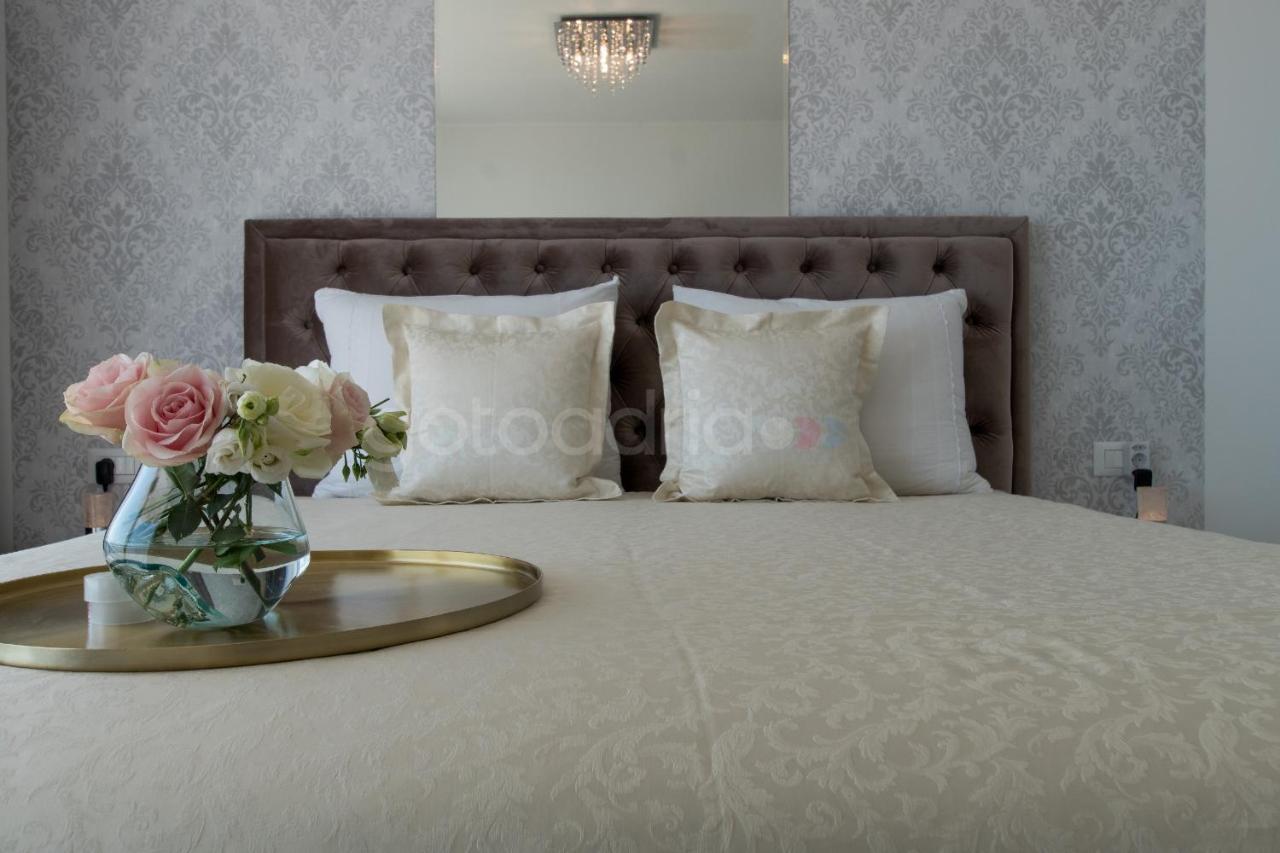 Villa Smaragd - Opal - Luxury Apt With Shared Pool And Private Hot Tub Макарска Экстерьер фото